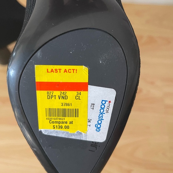 NEW 🎈Calvin Kline Boots black stretch top with chunky heels - Picture 6 of 7